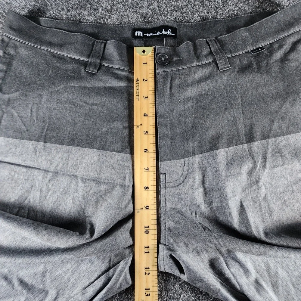 TravisMathew Mens Grey Colorblock Golf Shorts Size 35 Stretch Performance Casual